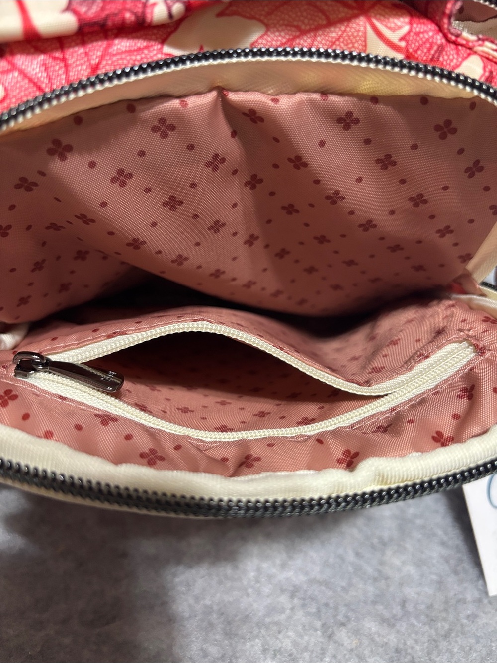 Lug RFID Crossbody with Charm Bar Skeeter Maples Cream NWT - Picture 8 of 14
